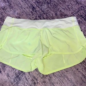 lulu shorts size 10! 2.5” inseam